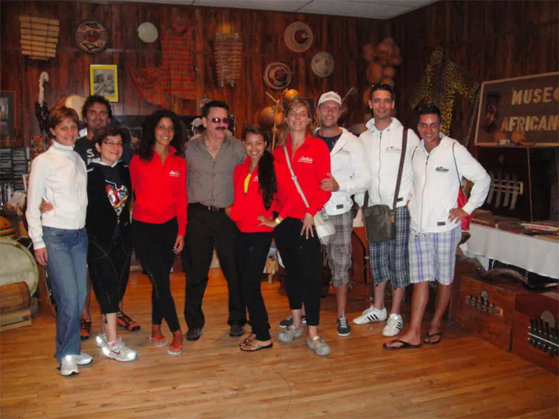 Almasabrosa Staff